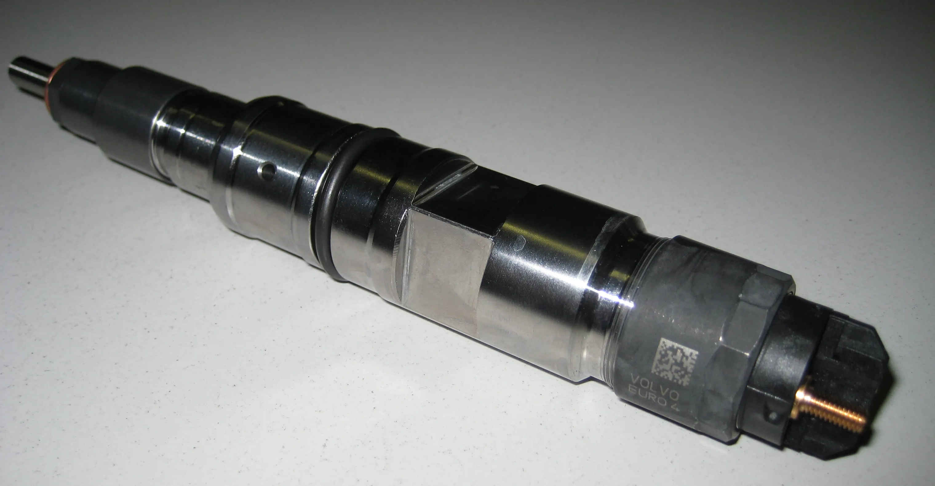 Bosch common rail diesel injector used for modern injector coding and calibration